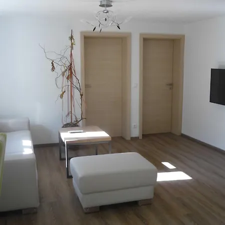 Szálloda Beim Zur Post, *