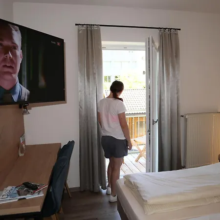Szálloda Beim Zur Post, Erlau